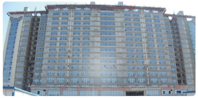 聊城某工程地下1層、地上16層，加固前沉降約80mm，沉降速率較大，采用靜壓樁減沉加固，全部施工在地下室內完成。(2015年)